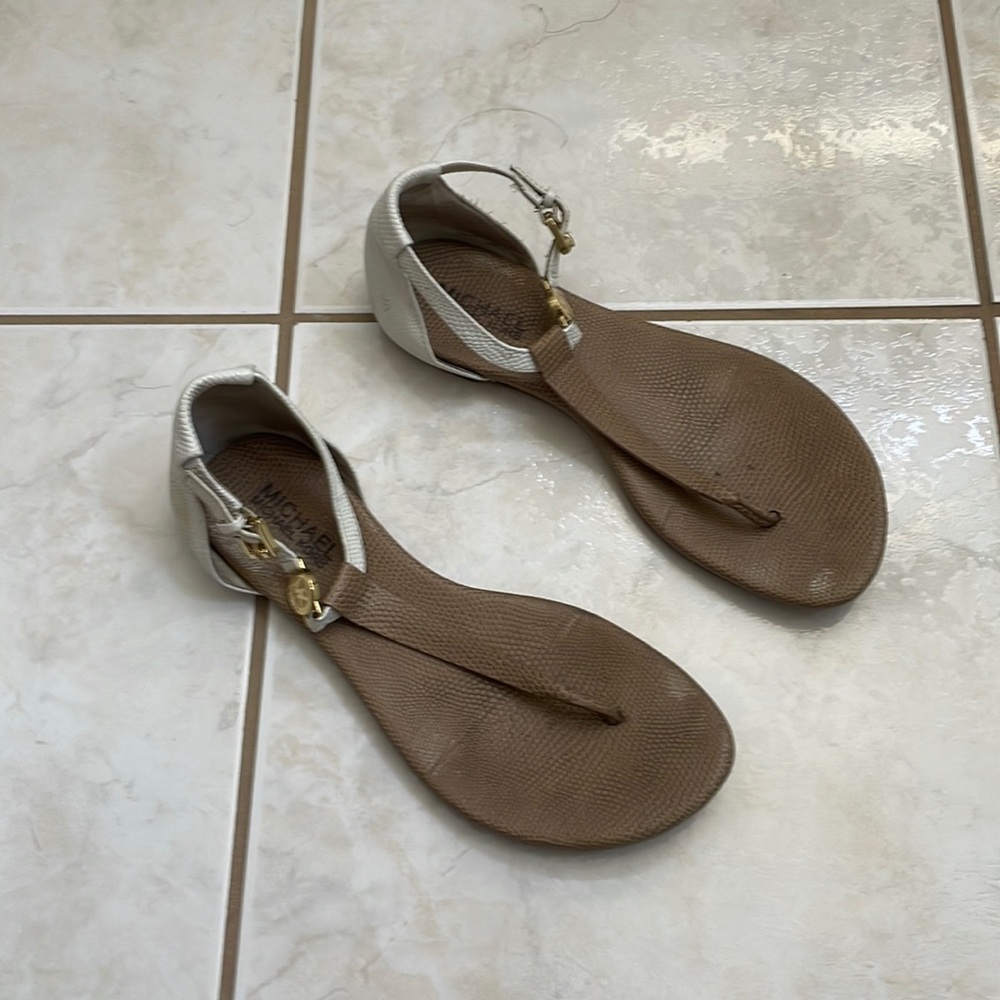 Michael Kors Hamilton Thong Sandal